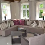 Lille Hus Апартаменты Bohl