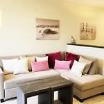 Lille Hus Апартаменты Bohl