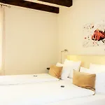 Апартаменты Lille Hus Bohl